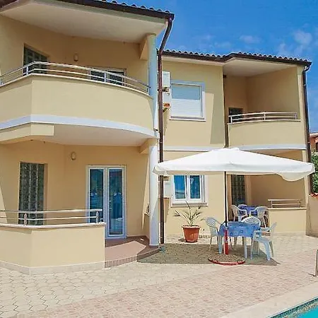 Apartmani Strigo Medulin Exterior photo